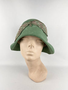 Original 1920s Soft Green Felt Cloche Hat with Wonderful Green and Pink Applique