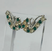 Load image into Gallery viewer, Vintage Green and Clear Paste Clip On Earrings
