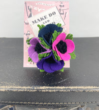 Load image into Gallery viewer, 1940&#39;s Felt Flower Anemone Corsage - Pretty Wartime Posy Brooch - Pink, Lilac, Purple and Blue

