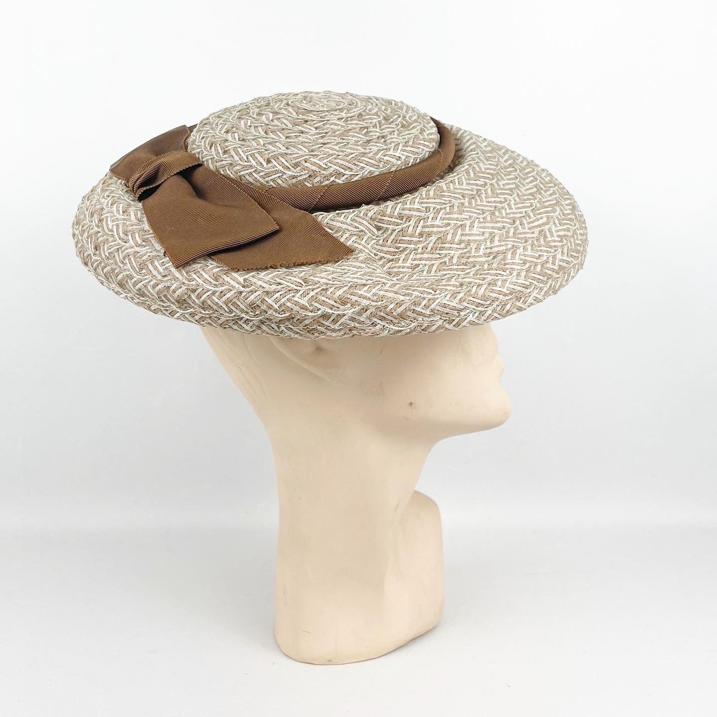 Original 1940's 1950's Summer Straw Hat in Brown and Grey with