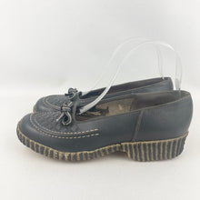 Load image into Gallery viewer, Original 1940&#39;s 1950&#39;s Slate Grey Leather Slip on Shoes with Bow Trim - UK 5 *
