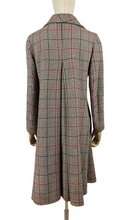 Load image into Gallery viewer, Fabulous Vintage 1970&#39;s does 1940&#39;s Houndstooth Check Wool Coat in Black, White and Red - Bust 34 35 36
