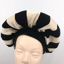 Load image into Gallery viewer, 1960s Black and White Oversized Beret Hat
