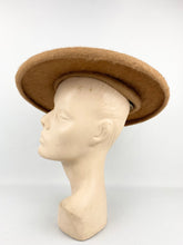 Load image into Gallery viewer, Original 1950s Milk Chocolate Brown Felt Platter Hat with Grosgrain Trim
