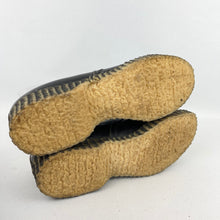 Load image into Gallery viewer, 1940&#39;s 1950&#39;s Black Leather Lace Up Shoes with Crepe Soles - UK 4.5 *
