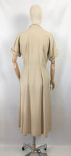Load image into Gallery viewer, Original 1940s Natural Linen Summer Dress with Statement Buttons - Classic Piece - Bust 36 38
