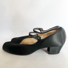 Load image into Gallery viewer, Original 1940s CC41 Black Satin Shoes - Size 7
