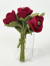 Load image into Gallery viewer, 1940&#39;s Felt Flower Poppy Corsage - Pretty Posy Brooch
