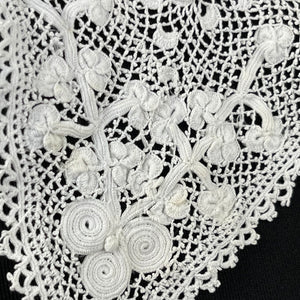 Vintage Irish Crochet Collar - Perfect Accessory for a Vintage Dress