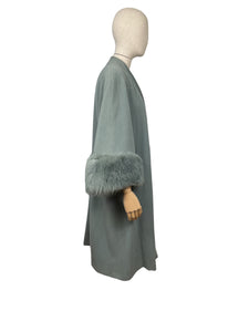 Absolutely Beautiful Original  Green 1950's Coat with Huge Faux Fur Cuffs - Bust 42 44 46