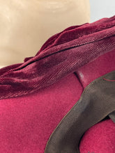 Load image into Gallery viewer, Original 1940s Raspberry Pink Felt Hat with Burgundy Velvet and Bow Trim
