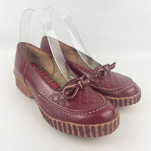 Original 1940's 1950's Ox Blood Red Leather Slip on Shoes with Bow Trim - UK 5 *