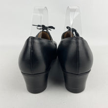 Load image into Gallery viewer, Original 1940&#39;s Black Deadstock Clarks Empire Lace Up Shoes With Punch Detail - UK 8
