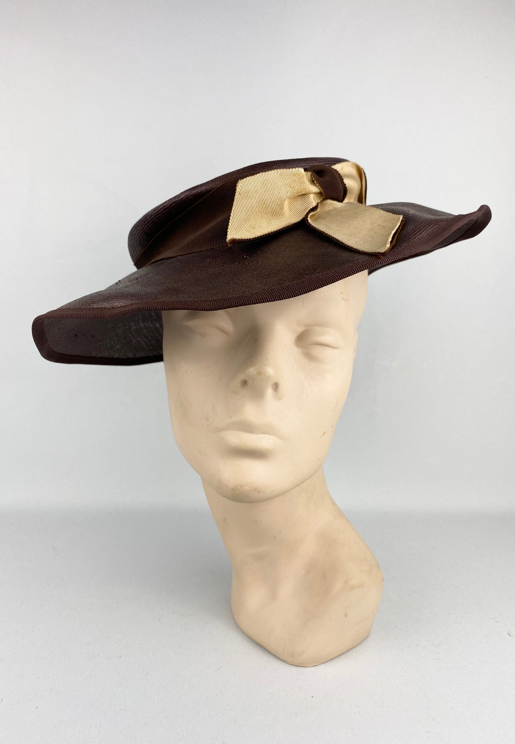Original 1930s Brown Straw Hat with Cream Grosgrain Trim