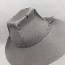Load image into Gallery viewer, 1930s 1940s Grey Felt Fedora Hat
