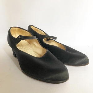 Original 1940s CC41 Black Satin Shoes - Size 7