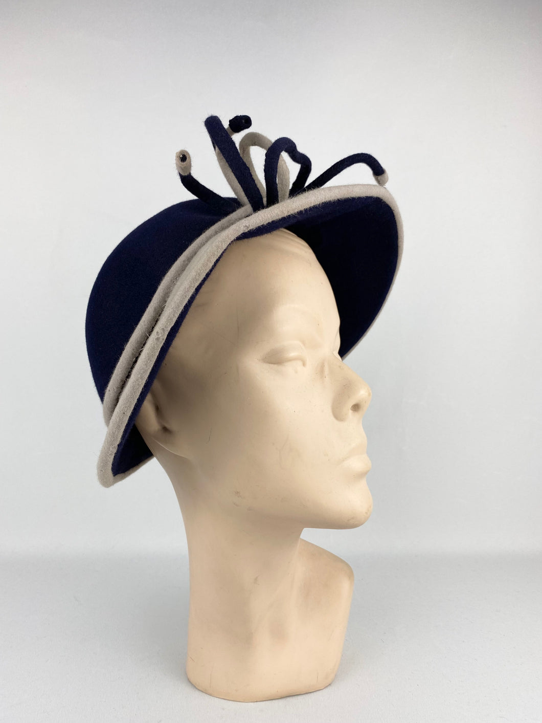 Original 1940s Blue and Grey Two Tone Felt Hat with Felt Trim - AS IS