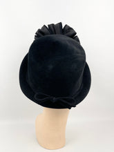 Load image into Gallery viewer, Original 1940s Inky Black Fur Felt Hat with Rosette Trim and Net Detail

