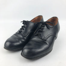Load image into Gallery viewer, CC41 1940s Black Leather Walking Shoes - UK 3.5
