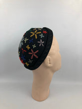 Load image into Gallery viewer, 1930s Black Felt Skull Cap with Floral Wool Work Embroidery
