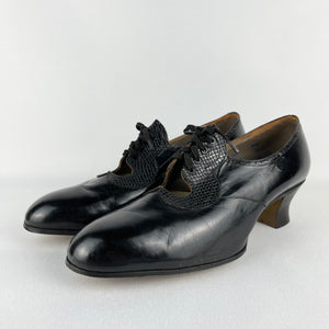 Original 1940s CC41 Black Leather Lace Up Shoes - UK Size 6.5*