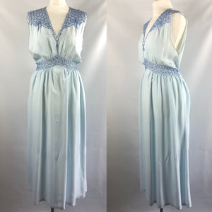 1940s 1950s Ice Blue Rayon and Lace Nightdress with Bows - B36