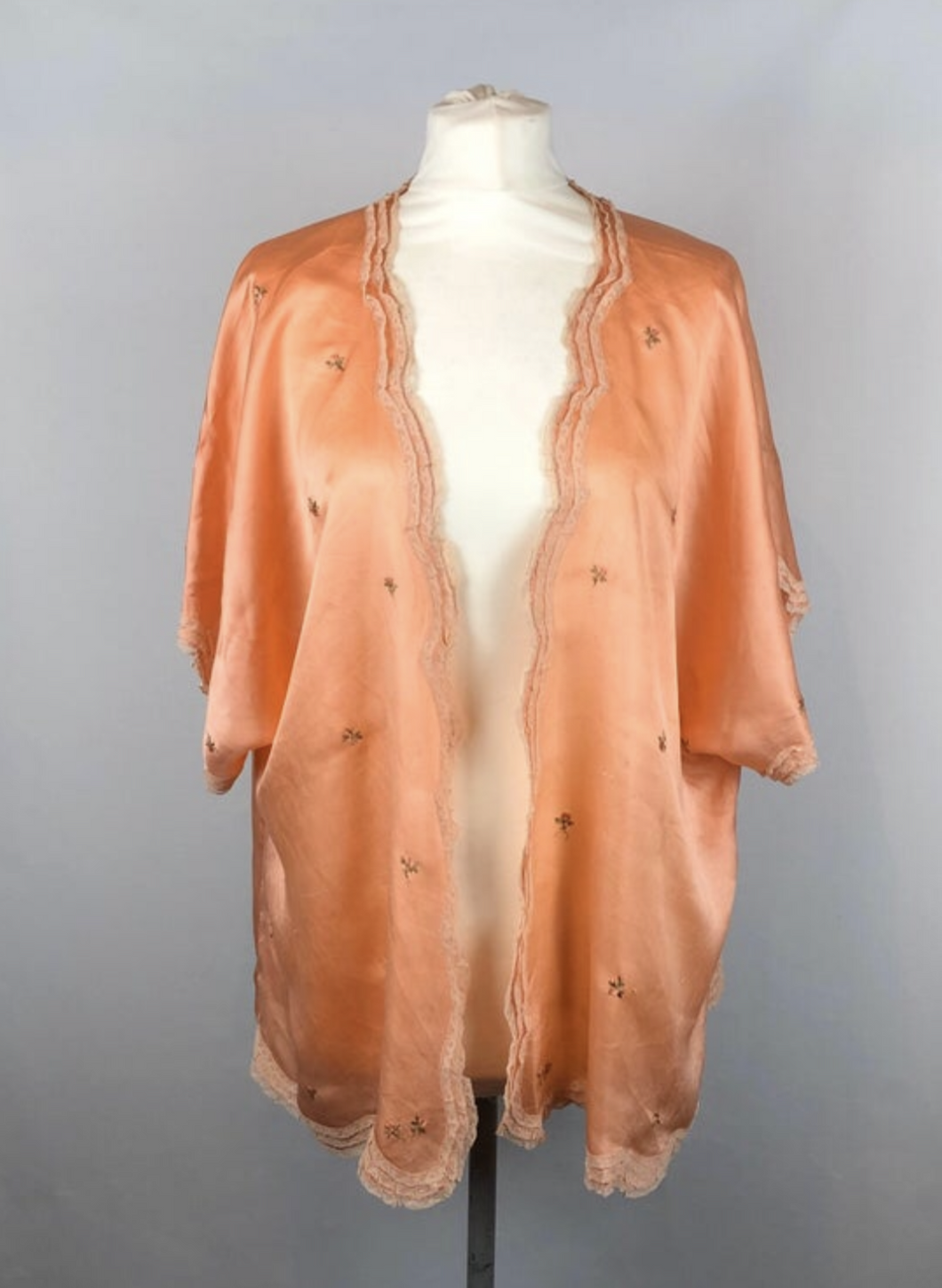 1920s Apricot Coloured Pure Silk Bed Jacket with Floral Embroidery -  Bust 36