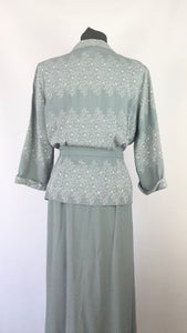 1940s Volup Linda Leigh Sage Green and White Crepe Dress Suit - B42