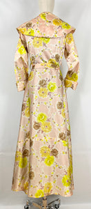 Original 1940s 1950s Chaslyn Model Luxurious Feel Pink Housecoat in a Pretty Floral Print - Bust 36 37 38