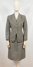 Load image into Gallery viewer, Original 1940s Houndstooth Check Suit in Green, Blue and Brown - Bust 35 36 - Petite
