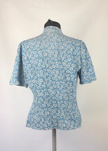 Load image into Gallery viewer, 1940s Blue, White and Black Novelty Print Ribbons and Clover Blouse - B36
