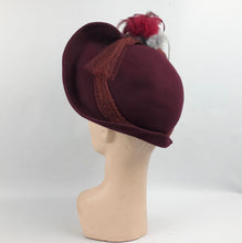 Load image into Gallery viewer, 1930s Burgundy Felt Hat with Grey and Burgundy Feather Trim
