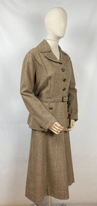 Reproduction Volup 1930s Brown Check Belted Walking Suit for a 44-36-46