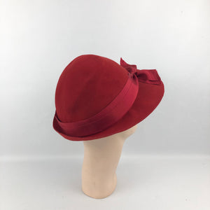 1930s 1940s Red Felt Fedora with Red Grosgrain Trim