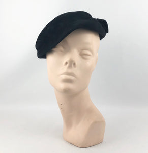 1950s Black Felt Close Fitting Hat