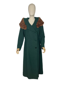 Exceptionally Beautiful Original 1930’s Ivy Green Textured Wool Coat with Genuine Fox Fur Collar - Bust 36 38