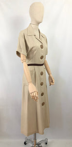 Original 1940s Natural Linen Summer Dress with Statement Buttons - Classic Piece - Bust 36 38