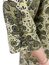 Load image into Gallery viewer, Original 1940s Volup Day Dress in Chartreuse with Black and White Print - Bust 40 42 44 *
