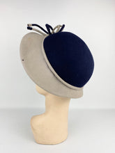 Load image into Gallery viewer, Original 1940s Blue and Grey Two Tone Felt Hat with Felt Trim - AS IS
