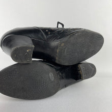 Load image into Gallery viewer, 1940s Black Leather Portland Lace Up Shoes - UK Size 5.5 *
