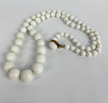 Load image into Gallery viewer, 1950s White Glass Necklace - Classic Glass Necklace
