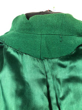 Load image into Gallery viewer, 1940s Kelly Green Wool Overcoat - B44
