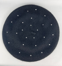 Load image into Gallery viewer, Original 1950s Inky Black Machine Knitted Beret with Paste Decoration
