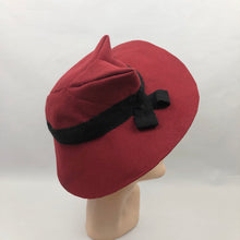Load image into Gallery viewer, Amazing 1930s or 1940s Deep Red Felt French Fedora
