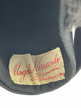 Load image into Gallery viewer, 1940s Black Felt Hat Trimmed with Genuine Fur

